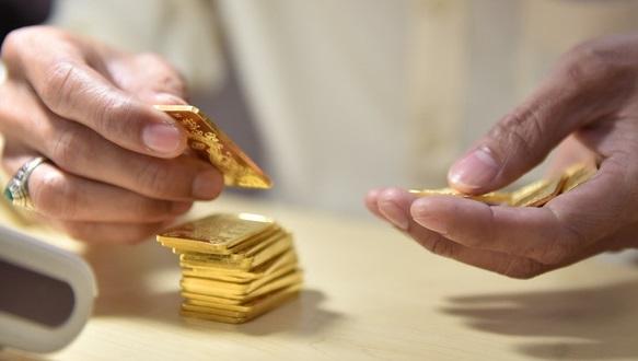 Giá vàng hôm nay 30/7: Thế giới bật tăng, SJC giảm nhẹ