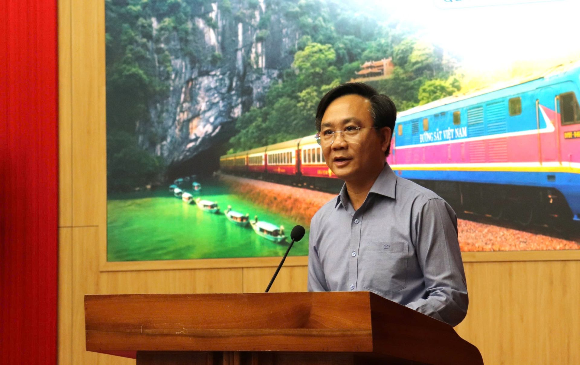 Ông Hoàng Xuân Tân- PCT UBND tỉnh Quảng Trị Ông Hoàng Xuân Tân- PCT UBND tỉnh Quảng Trị