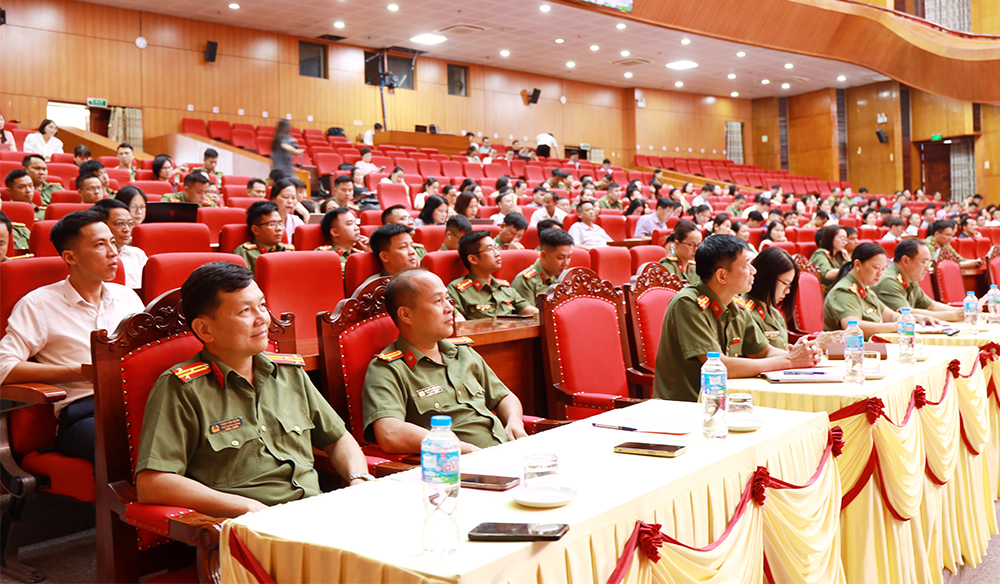 Các đại biểu tỉnh Bắc Ninh dự hội nghị tập huấn công tác bảo vệ bí mật Nhà nước. Các đại biểu tỉnh Bắc Ninh dự hội nghị tập huấn công tác bảo vệ bí mật Nhà nước.
