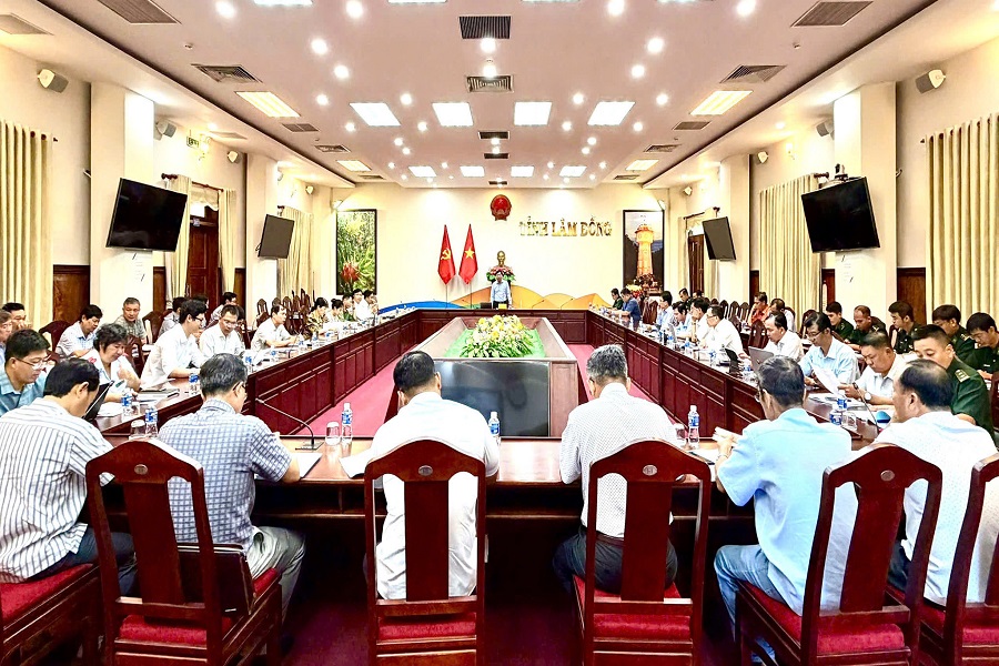 Quang cảnh cuộc họp của Ban Chỉ đạo chống khai thác IUU tỉnh Lâm Đồng. (Ảnh: Kiều Hằng) Quang cảnh cuộc họp của Ban Chỉ đạo chống khai thác IUU tỉnh Lâm Đồng. (Ảnh: Kiều Hằng)