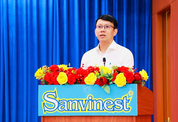 &Ocirc;ng Nguyễn Thanh H&agrave;- Ph&oacute; Chủ tịch UBND tỉnh ph&aacute;t biểu tại hội nghị.