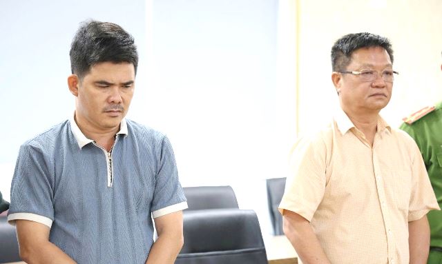 Cơ quan Cảnh sát điều tra CATP. Đà Nẵng ra Quyết định khởi tố vụ án, khởi tố bị can, bắt tạm giam đối với 2 đối tượng để điều tra. Ảnh: Công an Đà Nẵng Cơ quan Cảnh sát điều tra CATP. Đà Nẵng ra Quyết định khởi tố vụ án, khởi tố bị can, bắt tạm giam đối với 2 đối tượng để điều tra. Ảnh: Công an Đà Nẵng