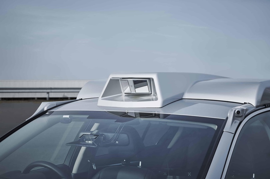 Cảm biến LiDAR tr&ecirc;n n&oacute;c xe, nền tảng cho c&aacute;c t&iacute;nh năng hỗ trợ l&aacute;i th&ocirc;ng minh thế hệ mới.