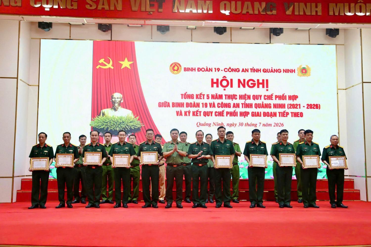 Công an tỉnh Quảng Ninh và Binh đoàn 19 ký kết Quy chế phối hợp