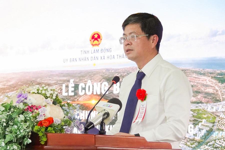 Ủy vi&ecirc;n Ban Thường vụ Tỉnh ủy, Ph&oacute; Chủ tịch UBND tỉnh Nguyễn Hồng Hải ph&aacute;t biểu tại buổi lễ.