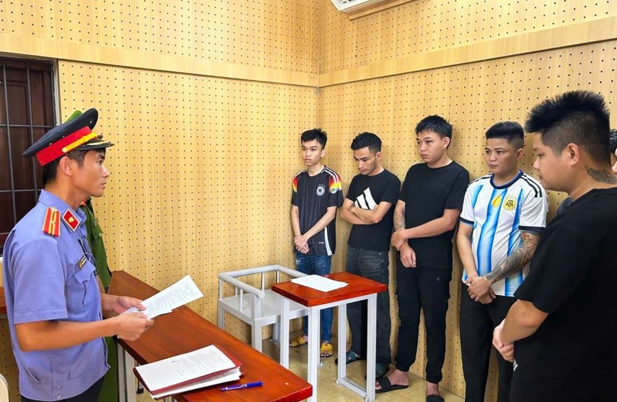 Hà Tĩnh: Khởi tố 7 đối tượng mua bán và sử dụng trái phép chất ma túy
