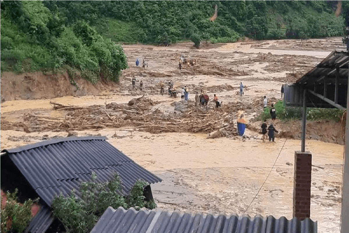 Mưa lớn dồn dập, cảnh báo lũ quét và sạt lở đất tại Phú Thọ, Thanh Hóa, Nghệ An