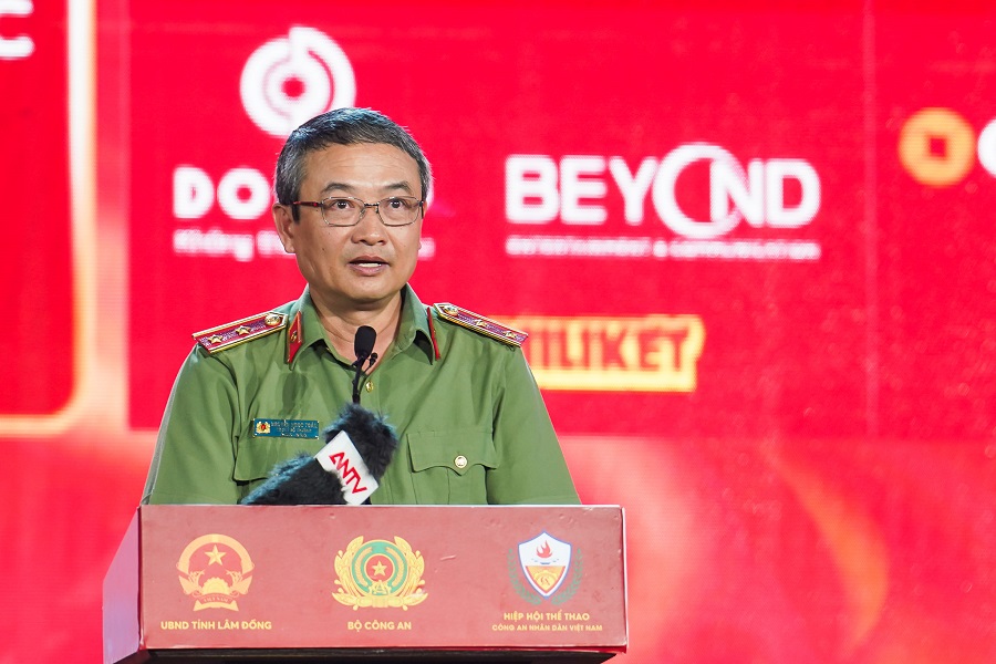 Trung tướng Nguyễn Ngọc Toàn - Phó Chủ tịch Hiệp hội Thể thao Công an nhân dân Việt Nam phát biểu khai mạc Trung tướng Nguyễn Ngọc Toàn - Phó Chủ tịch Hiệp hội Thể thao Công an nhân dân Việt Nam phát biểu khai mạc