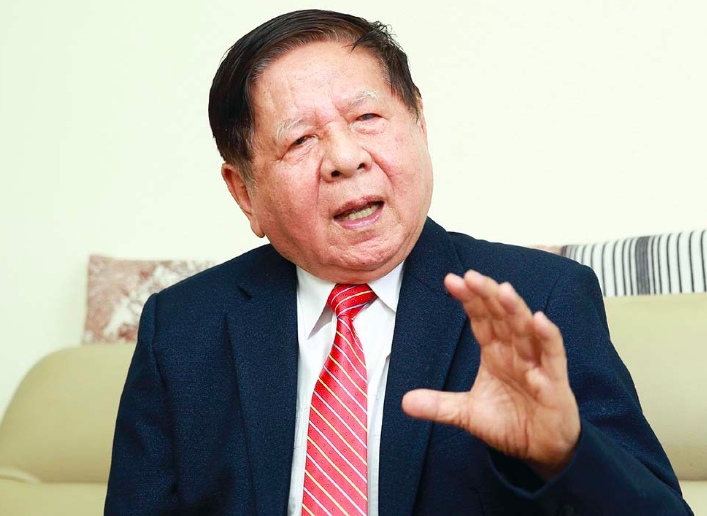 PGS.TS Trần Xu&acirc;n Nhĩ, nguy&ecirc;n Thứ trưởng Bộ Gi&aacute;o dục v&agrave; Đ&agrave;o tạo. Ảnh: Hoa Tr&agrave;