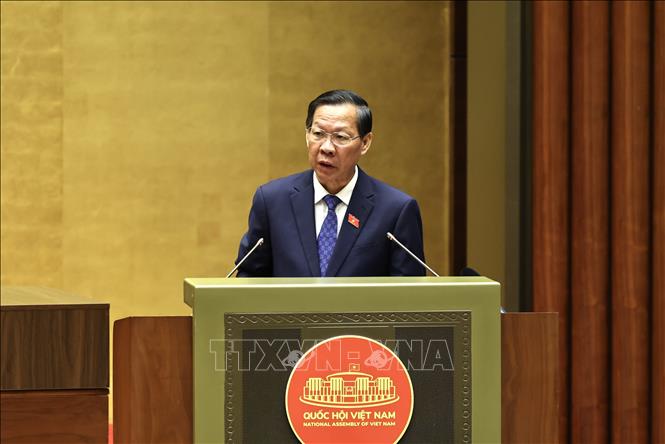Chủ nhiệm Ủy ban Kinh tế và Tài chính của Quốc hội Phan Văn Mãi trình bày Báo cáo thẩm tra về một số dự án luật. Ảnh: Minh Đức/TTXVN Chủ nhiệm Ủy ban Kinh tế và Tài chính của Quốc hội Phan Văn Mãi trình bày Báo cáo thẩm tra về một số dự án luật. Ảnh: Minh Đức/TTXVN