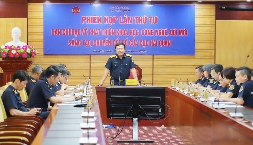 Quang cảnh Phi&ecirc;n họp lần thứ tư, năm 2026 của Ban Chỉ đạo về ph&aacute;t triển khoa học, c&ocirc;ng nghệ, đổi mới s&aacute;ng tạo v&agrave; chuyển đổi số của Cục Hải quan. Ảnh: customs.gov.vn