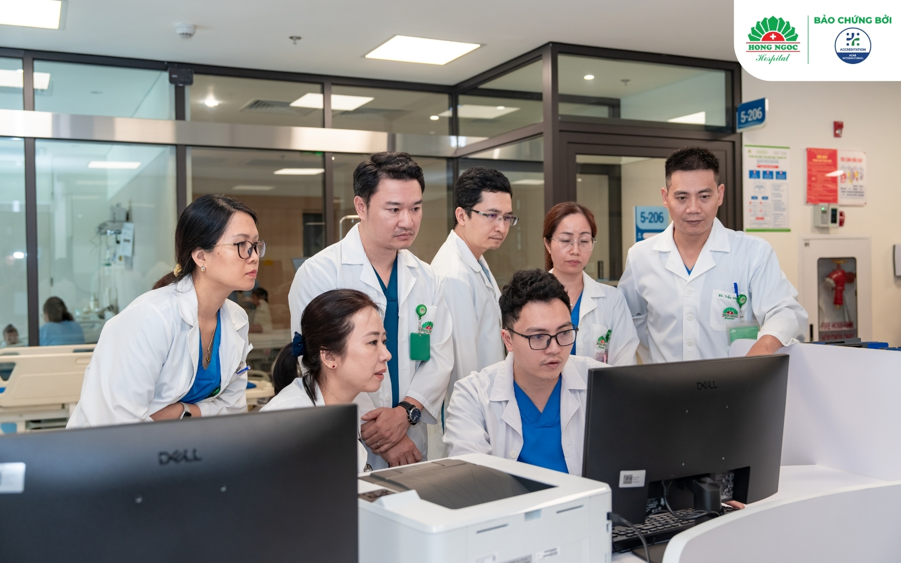 Sẵn sàng hội chẩn đa chuyên khoa để xử trí kịp thời các trường hợp bệnh nhi nặng Sẵn sàng hội chẩn đa chuyên khoa để xử trí kịp thời các trường hợp bệnh nhi nặng