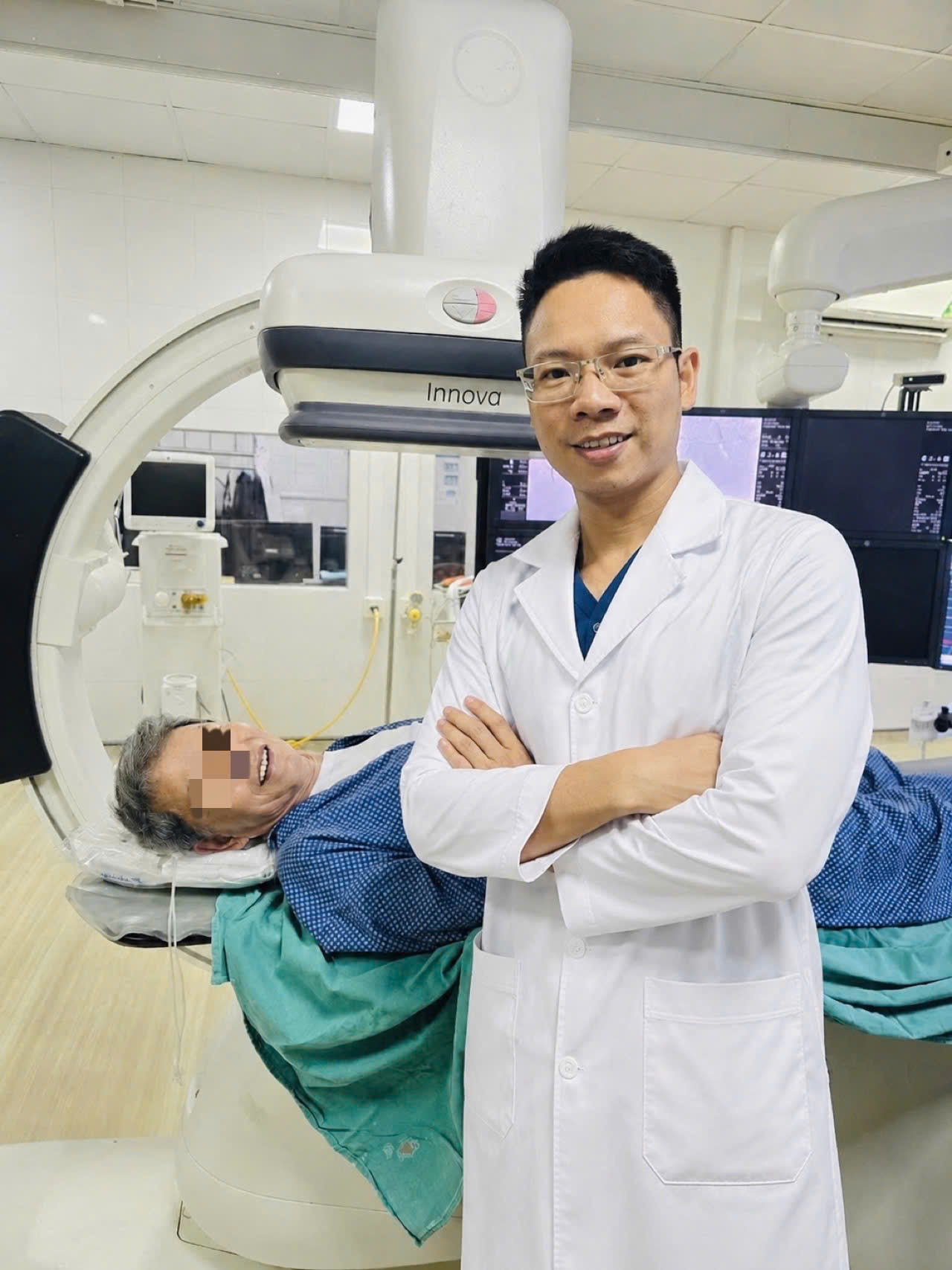 Ths.Bs Nguyễn Duy Thịnh - Phó trưởng khoa Chẩn đoán hình ảnh, Trưởng đơn nguyên Can thiệp mạch Ths.Bs Nguyễn Duy Thịnh - Phó trưởng khoa Chẩn đoán hình ảnh, Trưởng đơn nguyên Can thiệp mạch