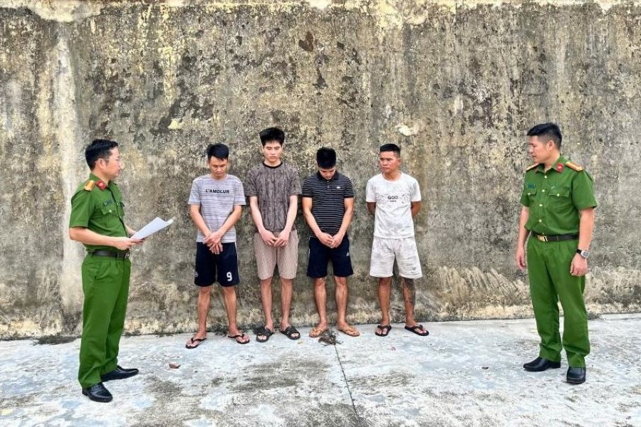 4 đối tượng bị cơ quan Công an bắt giữ 4 đối tượng bị cơ quan Công an bắt giữ
