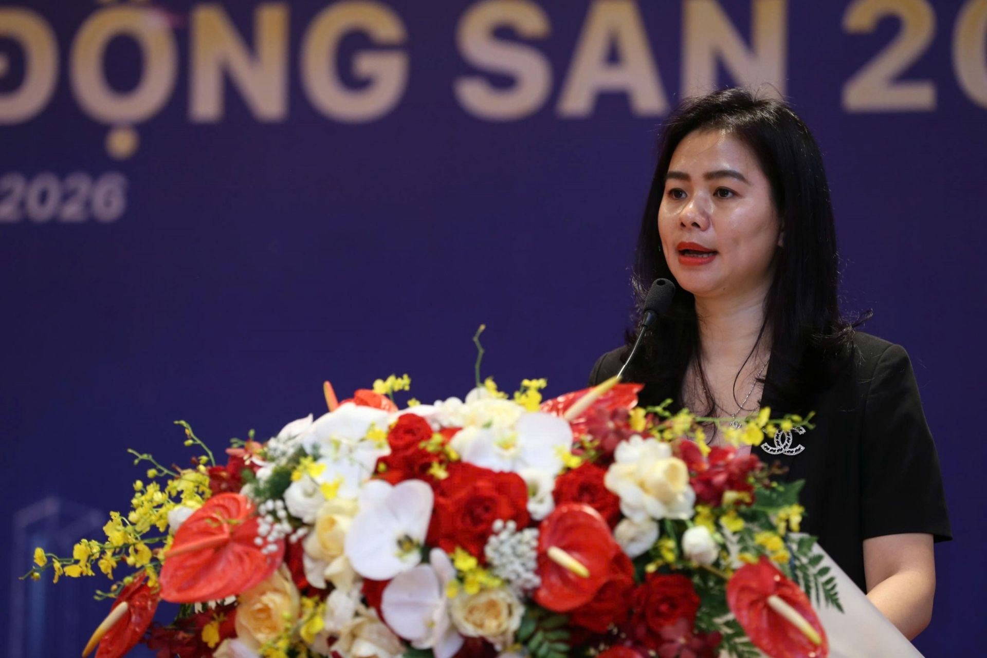 Bà Hoàng Thu Hằng, Phó Cục trưởng Cục Quản lý nhà và thị trường bất động sản (Bộ Xây dựng) Bà Hoàng Thu Hằng, Phó Cục trưởng Cục Quản lý nhà và thị trường bất động sản (Bộ Xây dựng)