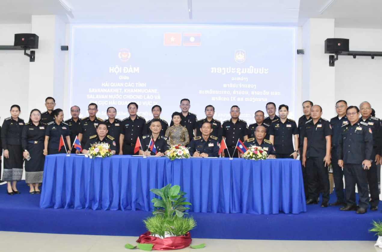 hải quan c&aacute;c b&ecirc;n k&yacute; bi&ecirc;n bản hợp t&aacute;c