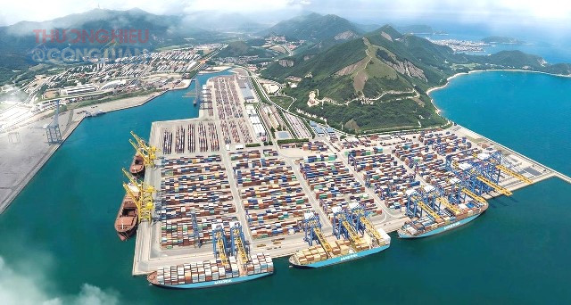 Phối cảnh tổng thể Dự án Bến cảng container Liên Chiểu. Phối cảnh tổng thể Dự án Bến cảng container Liên Chiểu.