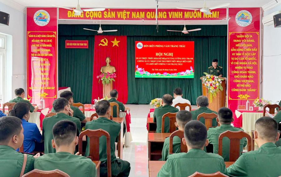 Quang cảnh hội nghị Quang cảnh hội nghị