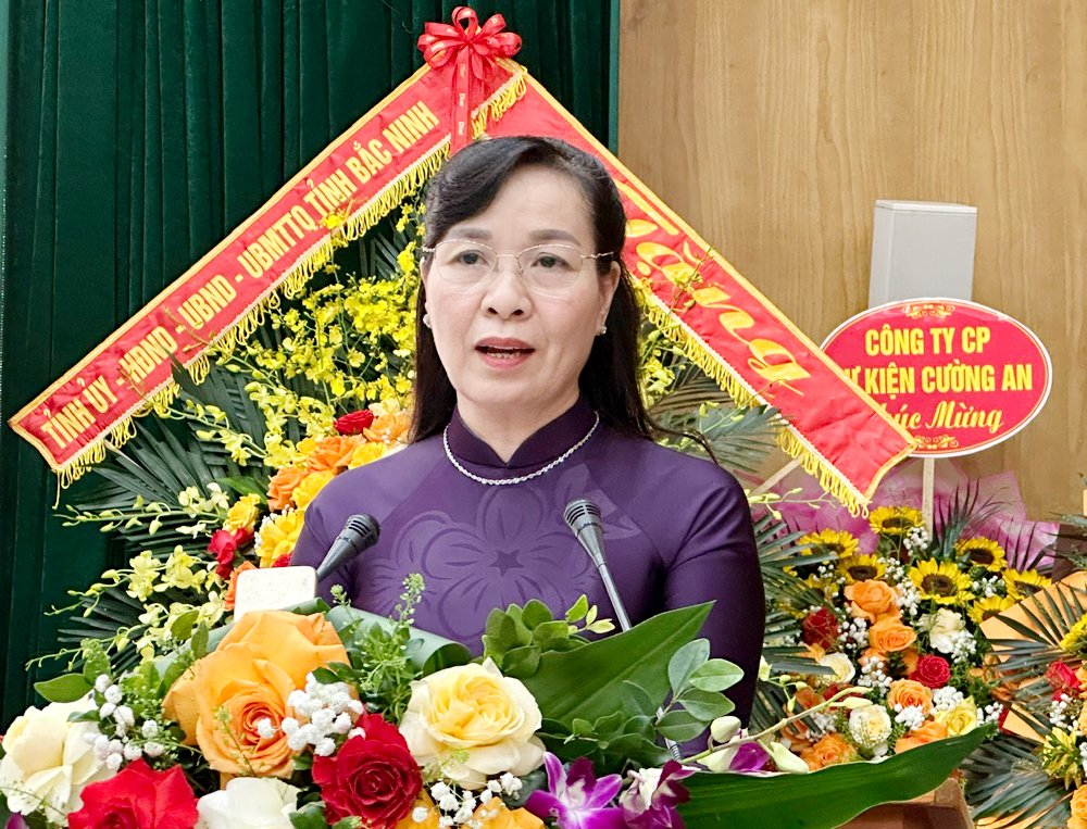 Đồng chí Nguyễn Thị Hà phát biểu tại chương trình gặp mặt 65 năm thảm họa da cam ở Việt Nam do Hội Nạn nhân chất độc da cam/Dioxin tỉnh tổ chức. Đồng chí Nguyễn Thị Hà phát biểu tại chương trình gặp mặt 65 năm thảm họa da cam ở Việt Nam do Hội Nạn nhân chất độc da cam/Dioxin tỉnh tổ chức.