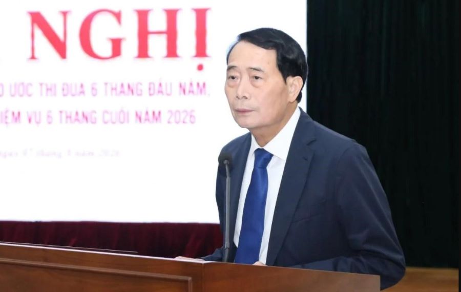 Thứ trưởng Bộ C&ocirc;ng an L&ecirc; Quốc H&ugrave;ng ph&aacute;t biểu chỉ đạo tại hội nghị