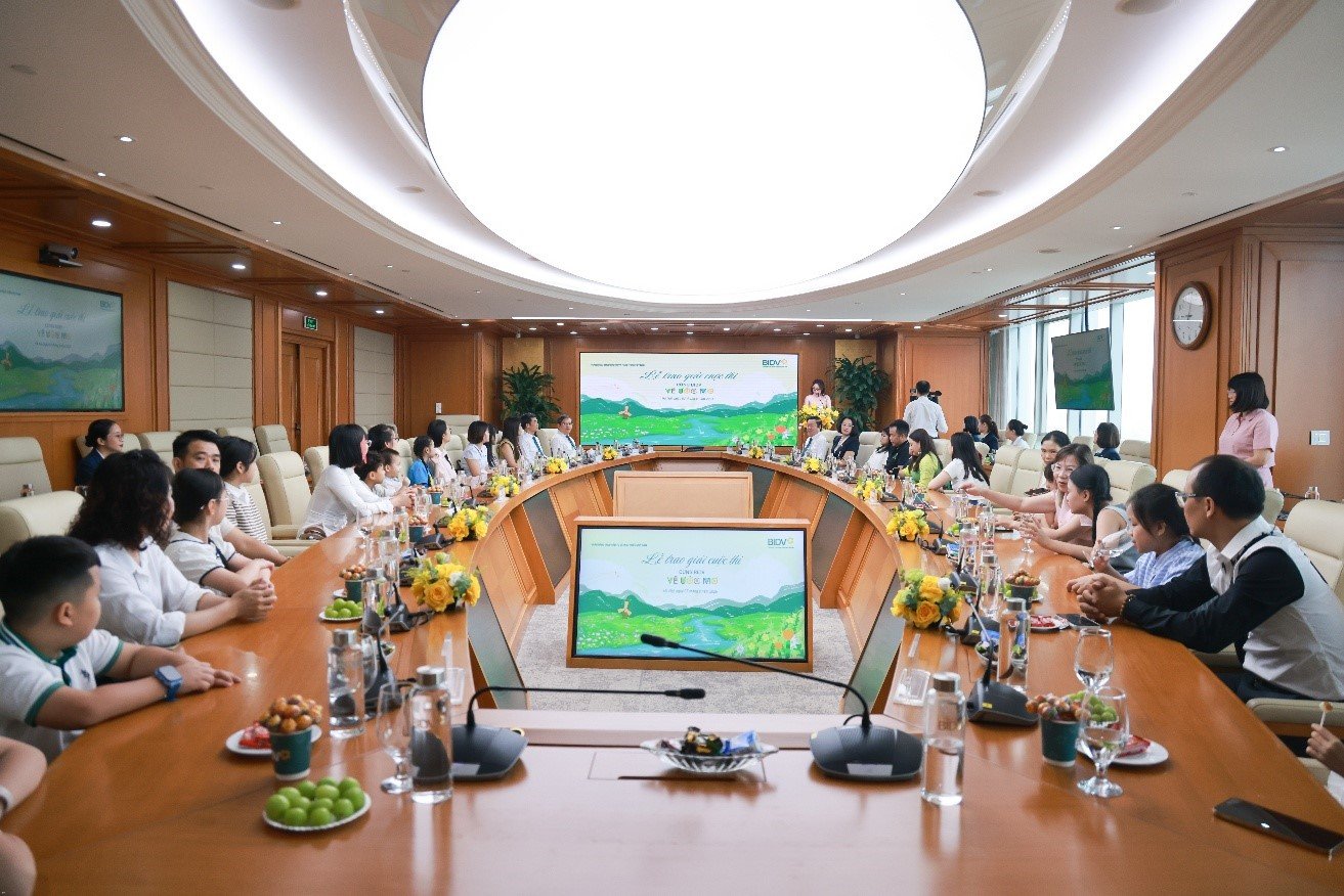 To&agrave;n cảnh Lễ trao giải cuộc thi 