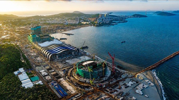 C&aacute;c dự &aacute;n trọng điểm phục vụ APEC đ&atilde;, đang v&agrave; được dự b&aacute;o sẽ tiếp tục mở ra h&agrave;ng chục ngh&igrave;n cơ hội việc l&agrave;m. Ảnh: &Aacute;nh Dương