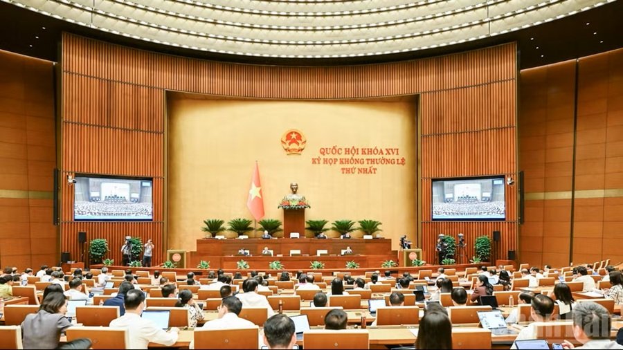 Quang cảnh phiên thảo luận ở hội trường tại Kỳ họp không thường lệ thứ nhất, Quốc hội khóa XVI. (Ảnh: DUY LINH) Quang cảnh phiên thảo luận ở hội trường tại Kỳ họp không thường lệ thứ nhất, Quốc hội khóa XVI. (Ảnh: DUY LINH)