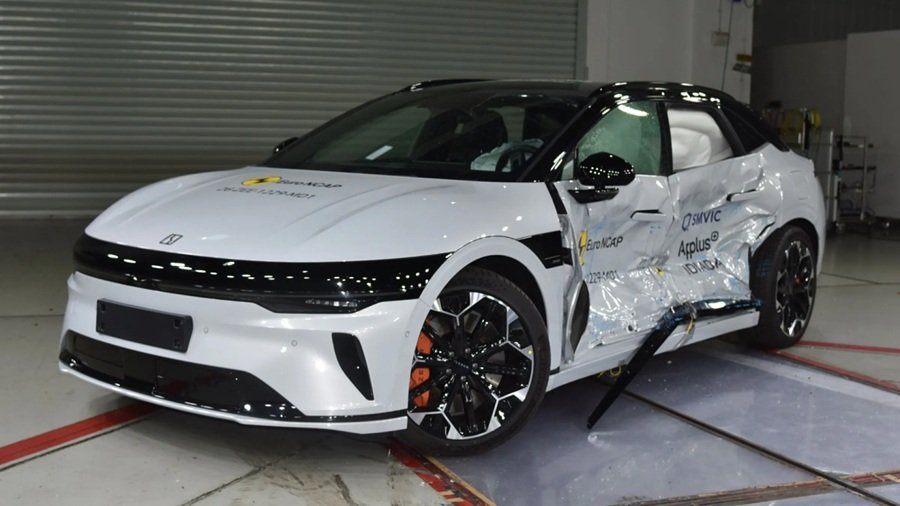 Hình ảnh chiếc Zeekr 7 GT sau khi vượt qua bài kiểm tra va chạm của Euro NCAP Hình ảnh chiếc Zeekr 7 GT sau khi vượt qua bài kiểm tra va chạm của Euro NCAP