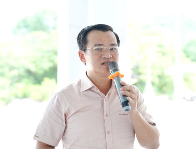 &Ocirc;ng B&ugrave;i Nguyễn Hồng Hải, Ph&oacute; Chủ tịch UBND phường Hải V&acirc;n ph&aacute;t biểu.
