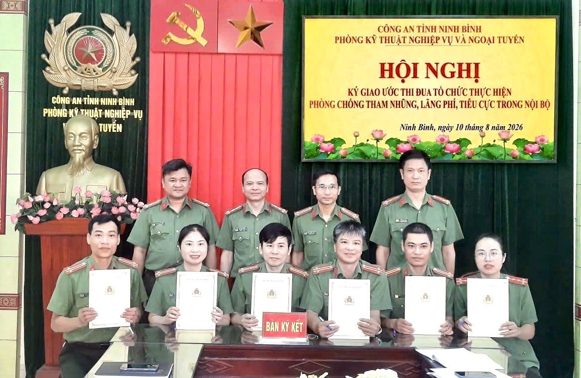 C&ocirc;ng an Ninh B&igrave;nh tăng cường ph&ograve;ng, chống tham nhũng, l&atilde;ng ph&iacute;, ti&ecirc;u cực