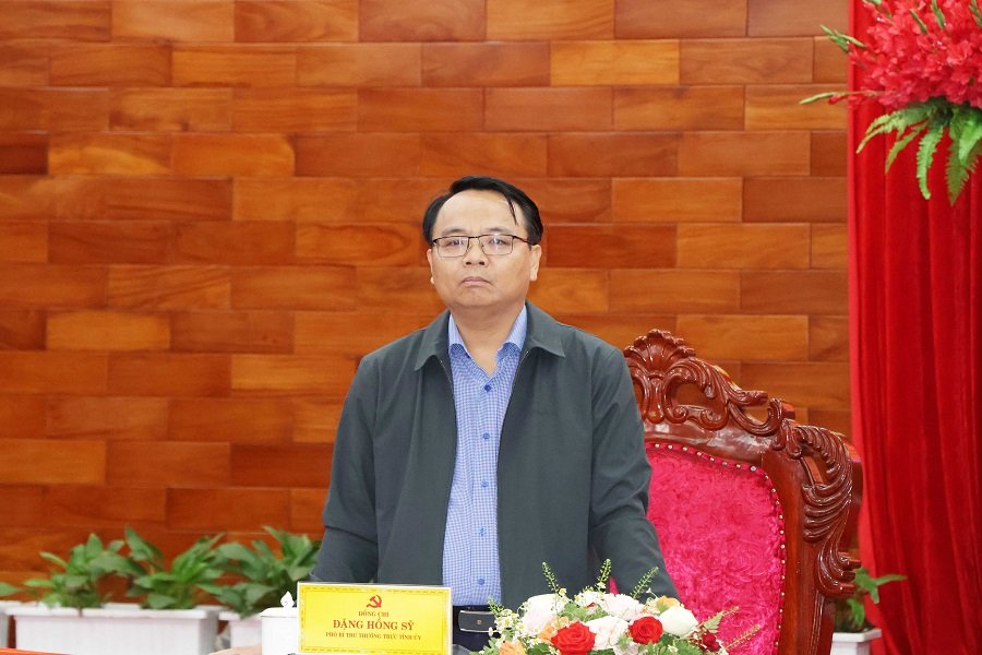 Đồng chí Đặng Hồng Sỹ - Phó Bí thư Thường trực Tỉnh ủy phát biểu kết luận buổi làm việc Đồng chí Đặng Hồng Sỹ - Phó Bí thư Thường trực Tỉnh ủy phát biểu kết luận buổi làm việc