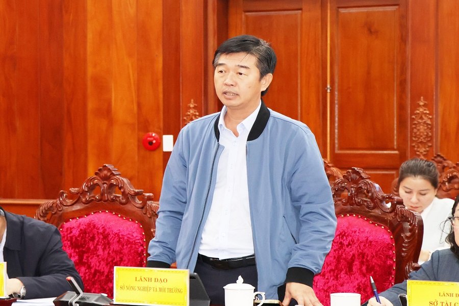 Lãnh đạo Sở Nông nghiệp và Môi trường phát biểu tại buổi làm việc Lãnh đạo Sở Nông nghiệp và Môi trường phát biểu tại buổi làm việc