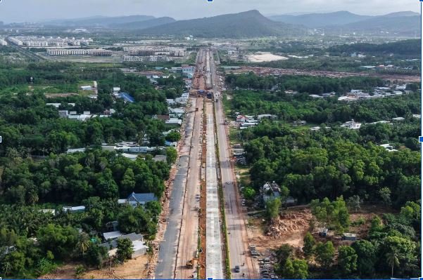Tuyến LRT rút ngắn thời gian từ sân bay Phú Quốc về Nam đảo xuống còn 20 phút Tuyến LRT rút ngắn thời gian từ sân bay Phú Quốc về Nam đảo xuống còn 20 phút