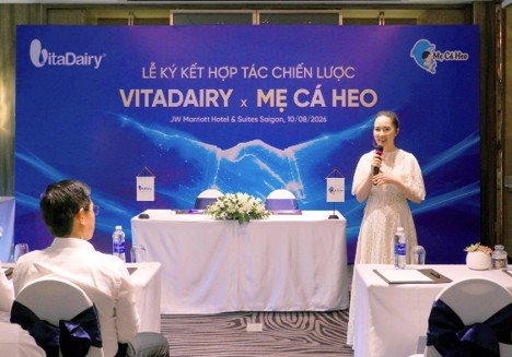 Bà Trương Thị Kim Oanh, Đại diện thương hiệu Mẹ & Bé Mẹ Cá Heo phát biểu Bà Trương Thị Kim Oanh, Đại diện thương hiệu Mẹ & Bé Mẹ Cá Heo phát biểu