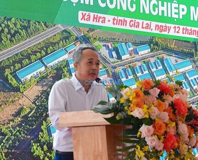 Ông Nguyễn Xuân Thắng giới thiệu về Dự án CCN Mang Yang số 2. Ảnh: BTC Ông Nguyễn Xuân Thắng giới thiệu về Dự án CCN Mang Yang số 2. Ảnh: BTC