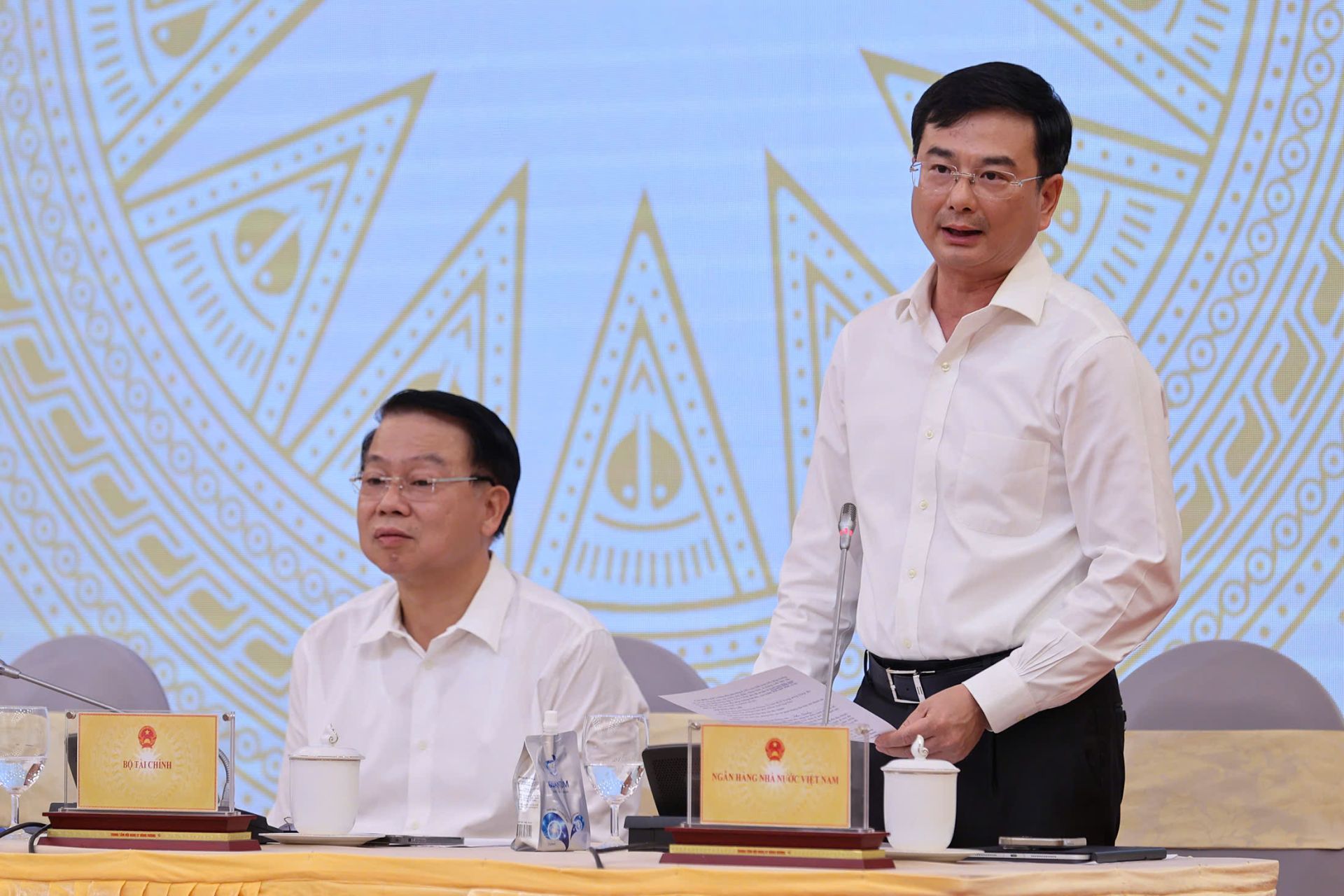 Phó Thống đốc Ngân hàng Nhà nước (NHNN) Phạm Thanh Hà trao đổi thông tin tại họp báo- Ảnh: VGP/Nhật Bắc Phó Thống đốc Ngân hàng Nhà nước (NHNN) Phạm Thanh Hà trao đổi thông tin tại họp báo- Ảnh: VGP/Nhật Bắc