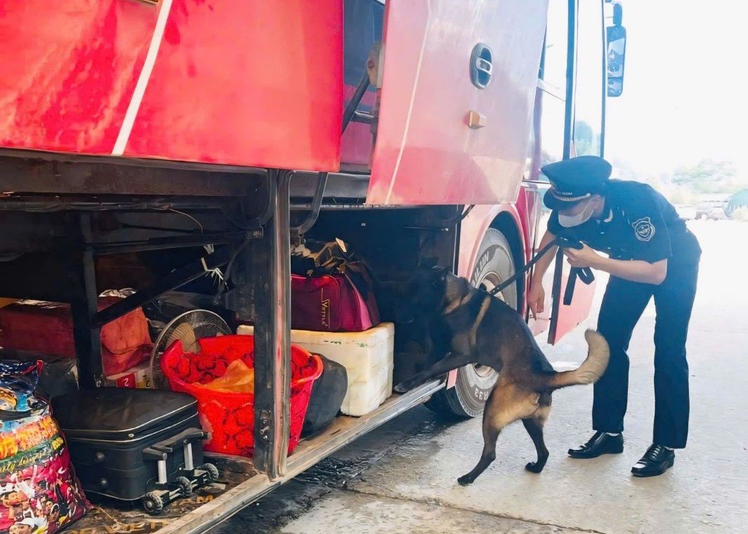 Đẩy mạnh đấu tranh phòng chống ma túy, buôn lậu hàng hóa Đẩy mạnh đấu tranh phòng chống ma túy, buôn lậu hàng hóa