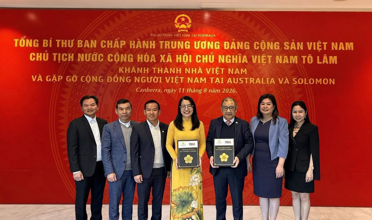 Bà Nguyễn Thị Ánh Hoa, Chủ tịch Hội đồng thành viên Saigontourist Group, tại buổi ký kết thỏa thuận hợp tác với Hội Doanh nhân Việt Nam tại Úc - Ảnh: SGT Bà Nguyễn Thị Ánh Hoa, Chủ tịch Hội đồng thành viên Saigontourist Group, tại buổi ký kết thỏa thuận hợp tác với Hội Doanh nhân Việt Nam tại Úc - Ảnh: SGT