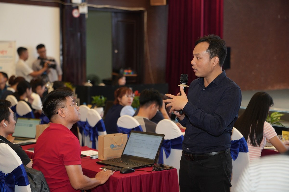 Tập huấn cho doanh nghiệp MSMEs, hợp tác xã, hộ kinh doanh, và sinh viên khởi nghiệp Tập huấn cho doanh nghiệp MSMEs, hợp tác xã, hộ kinh doanh, và sinh viên khởi nghiệp
