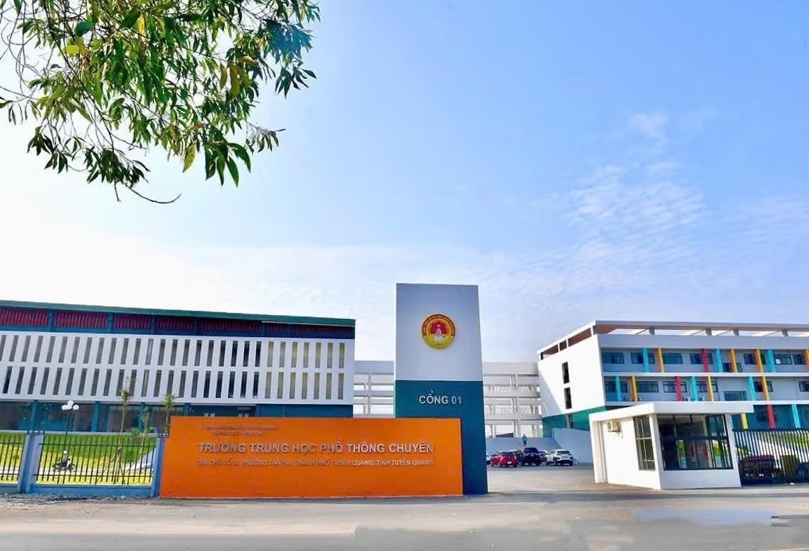 Trường THPT chuyên Tuyên Quang. (Ảnh: Fanpage nhà trường) Trường THPT chuyên Tuyên Quang. (Ảnh: Fanpage nhà trường)