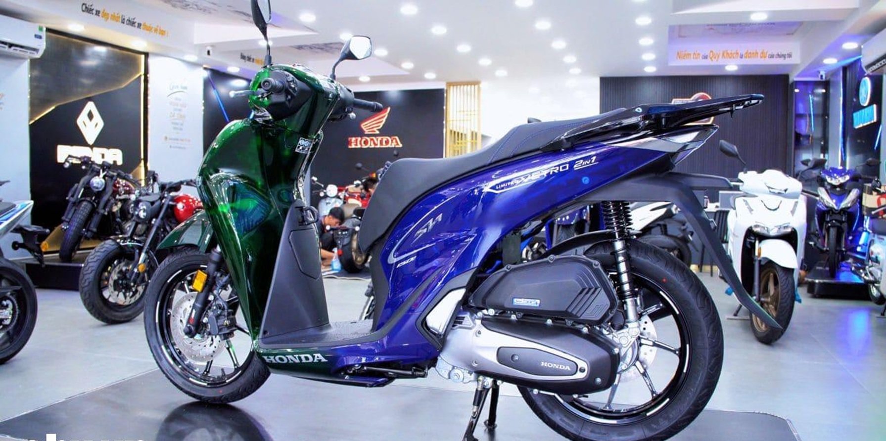 Honda SH Super Vetro 2 in 1 với mức gi&aacute; 235 triệu đồng