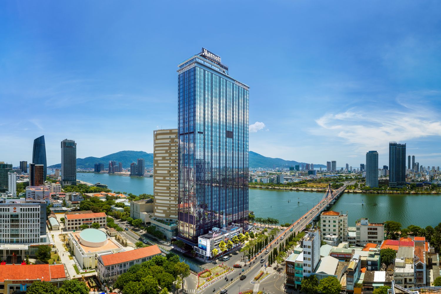 M Landmark Residences tại 58 Bạch Đằng, bên sông Hàn và ngay cạnh Cầu quay – tọa độ hiếm có hội tụ lịch sử đô thị, cảnh quan biểu tượng và nhịp sống trung tâm Đà Nẵng. M Landmark Residences tại 58 Bạch Đằng, bên sông Hàn và ngay cạnh Cầu quay – tọa độ hiếm có hội tụ lịch sử đô thị, cảnh quan biểu tượng và nhịp sống trung tâm Đà Nẵng.