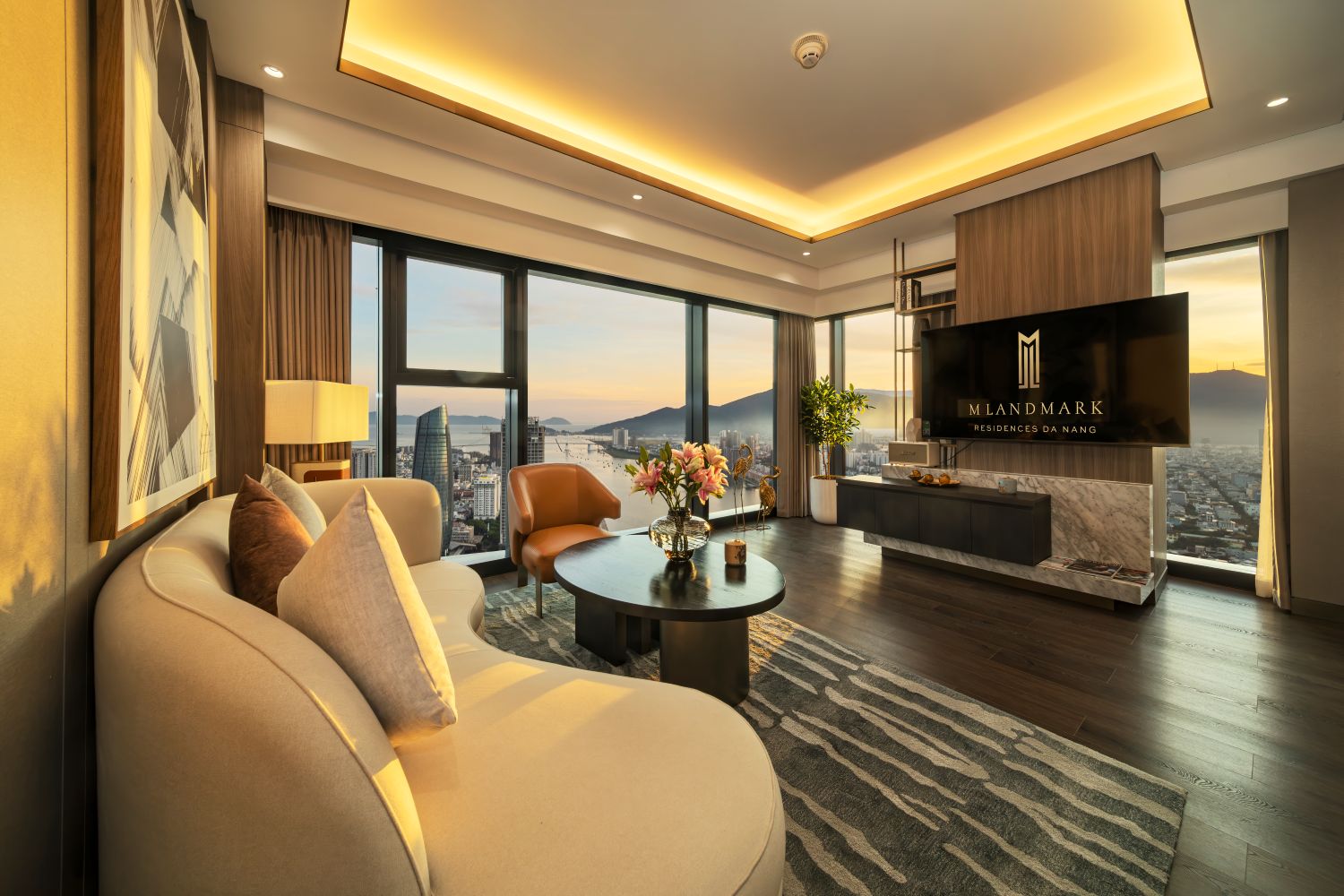 Không gian căn hộ M Landmark Residences được thiết kế theo chuẩn sống cao cấp, mở rộng tầm nhìn panorama ôm trọn sông Hàn, biển Đông và đường chân trời Đà Nẵng Không gian căn hộ M Landmark Residences được thiết kế theo chuẩn sống cao cấp, mở rộng tầm nhìn panorama ôm trọn sông Hàn, biển Đông và đường chân trời Đà Nẵng