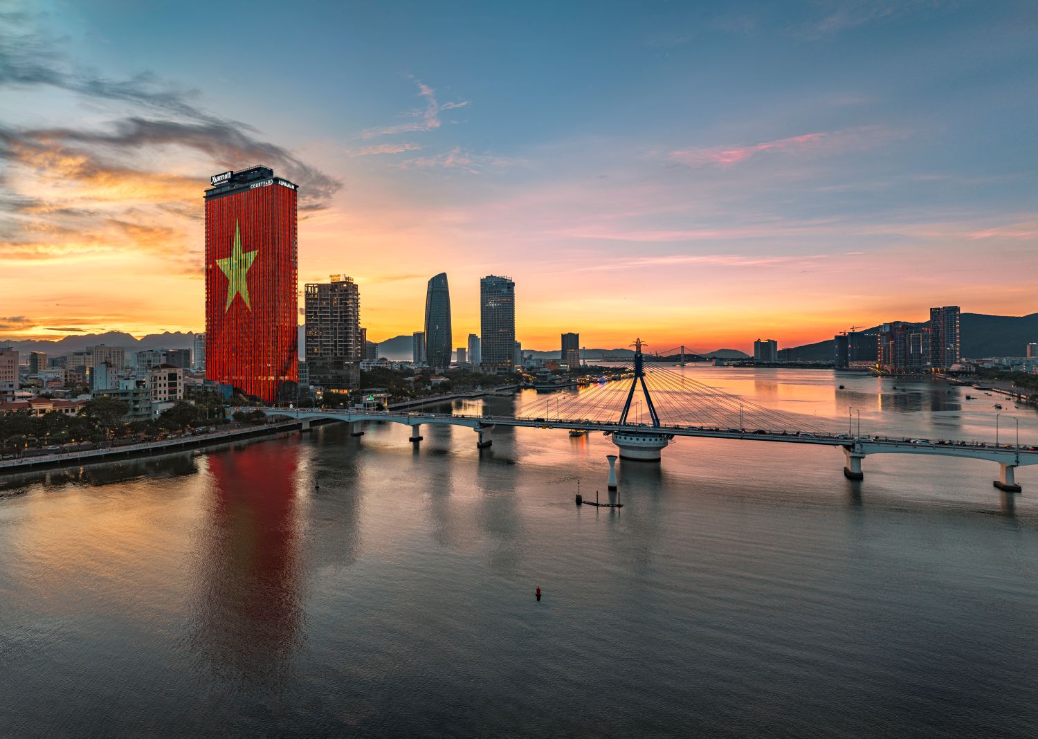 58 Bạch Đằng, Đà Nẵng - Khi tọa độ biểu tượng tạo nên giá trị không thể nhân bản