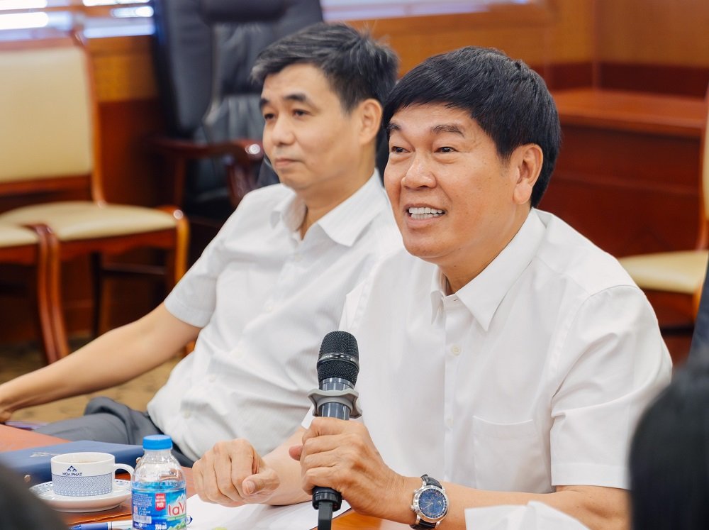 Ông Trần Đình Long, Chủ tịch HĐQT Tập đoàn Hoà Phát, phát biểu chỉ đạo tại Hội nghị. Ảnh: HPG Ông Trần Đình Long, Chủ tịch HĐQT Tập đoàn Hoà Phát, phát biểu chỉ đạo tại Hội nghị. Ảnh: HPG