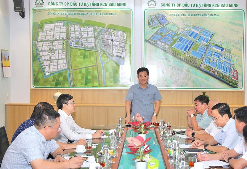 Ph&oacute; Chủ tịch UBND tỉnh Ninh B&igrave;nh