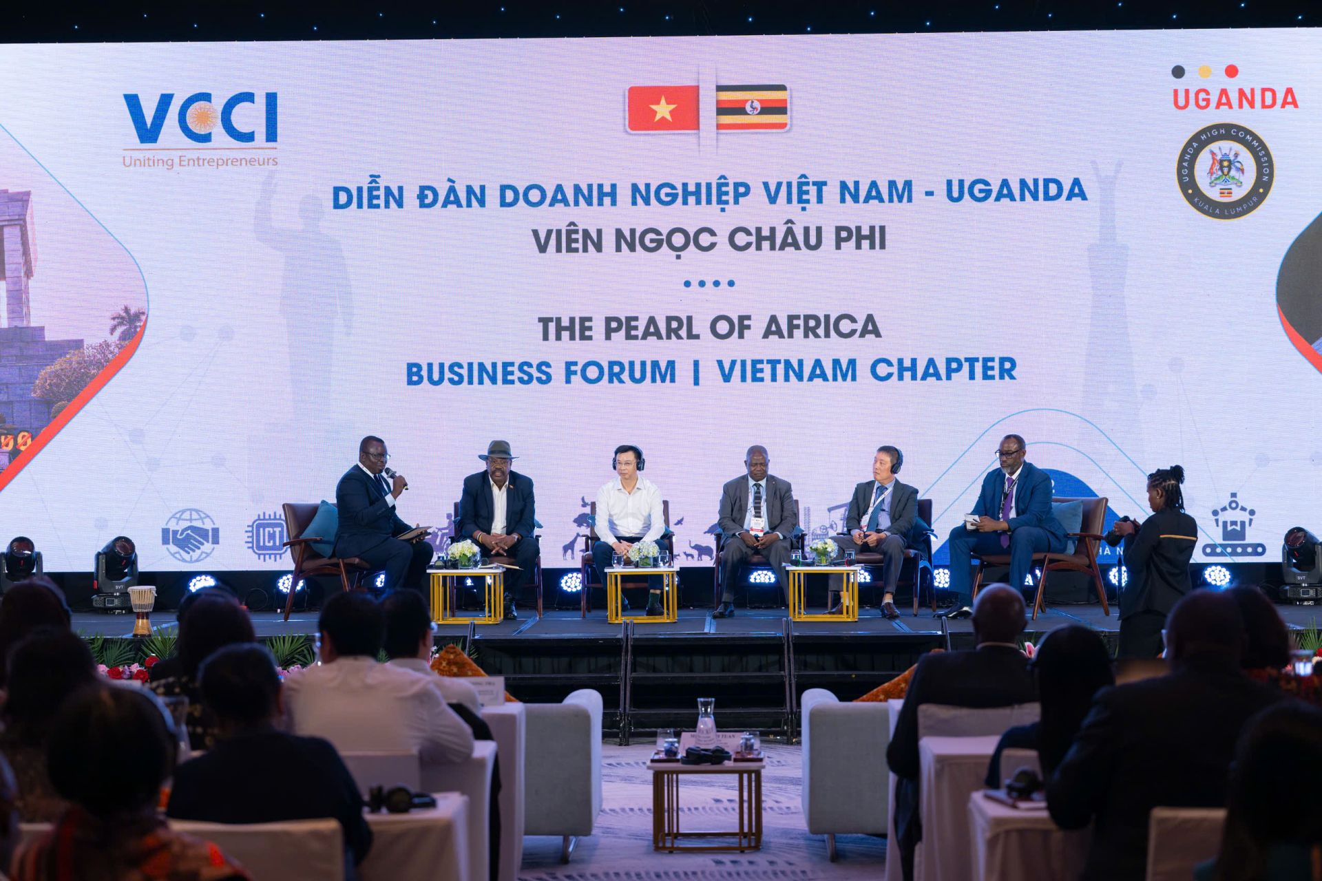 Tập đoàn Hoá chất Việt Nam tại “Diễn đàn Doanh nghiệp Việt Nam - Uganda “Viên ngọc châu Phi”” Tập đoàn Hoá chất Việt Nam tại “Diễn đàn Doanh nghiệp Việt Nam - Uganda “Viên ngọc châu Phi””