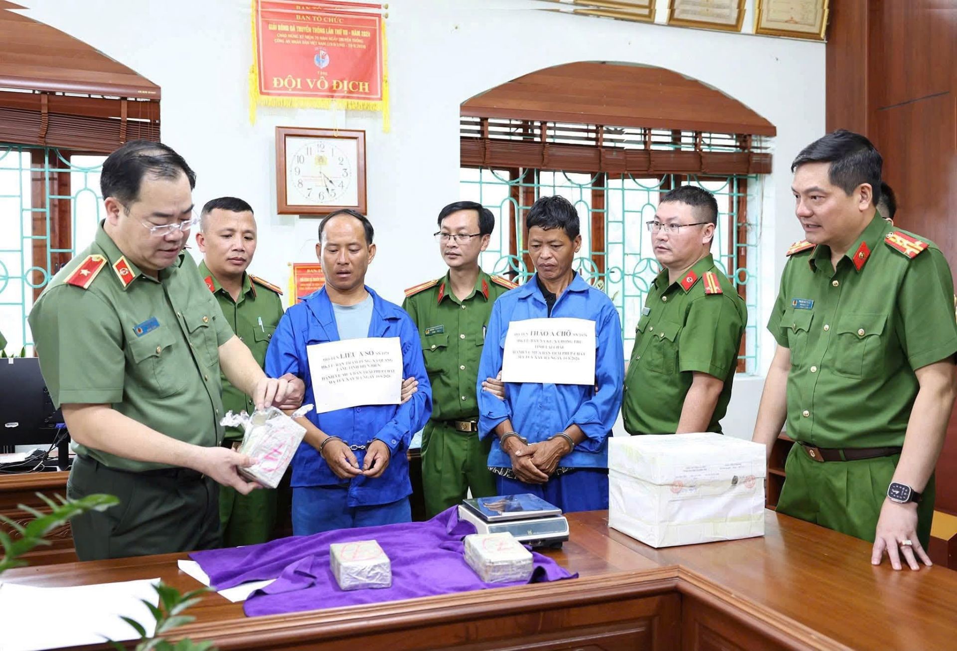 Hai đối tượng Hai đối tượng