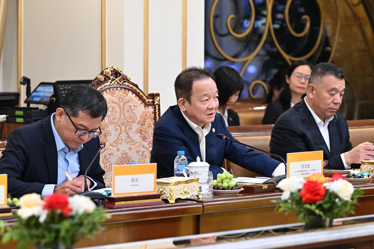 Nhà sáng lập, Chủ tịch điều hành T&T Group Đỗ Quang Hiển phát biểu tại buổi làm việc. Nhà sáng lập, Chủ tịch điều hành T&T Group Đỗ Quang Hiển phát biểu tại buổi làm việc.