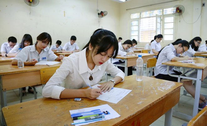 Bộ Giáo dục và Đào tạo lấy ý kiến về việc thi tuyển sinh lớp 10 chỉ gồm hai môn Toán, Văn Bộ Giáo dục và Đào tạo lấy ý kiến về việc thi tuyển sinh lớp 10 chỉ gồm hai môn Toán, Văn